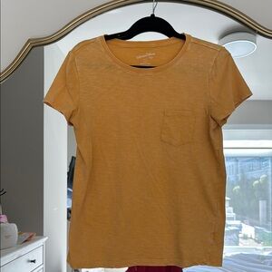 Universal Thread Women's Orange T-Shirt